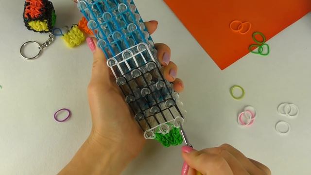 Плетение из резинок | БРЕЛОК-КУБИК | Фигурки из резинок Rainbow Loom