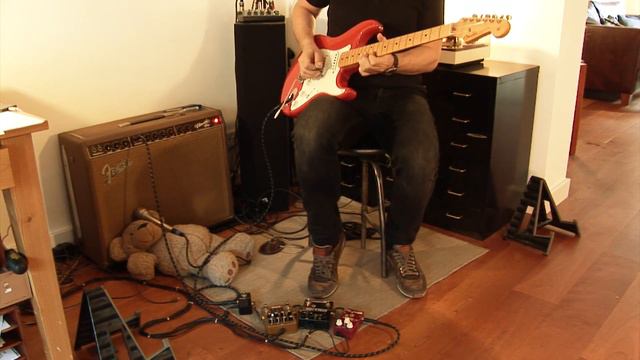 2008 Fender Stratocaster Custom Shop '56 Reissue, CC, fiesta red смотреть онлайн