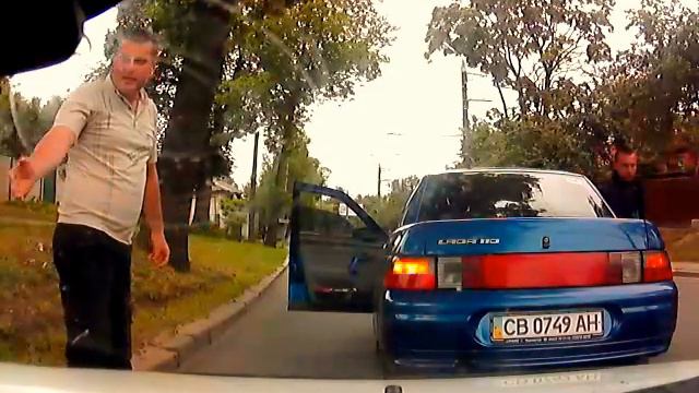 тупой бык!!! в Чернигове смотреть онлайн