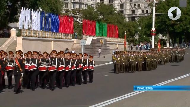 Десятки пройденных километров: в Тирасполе прошла генеральная репетиция парада смотреть онлайн