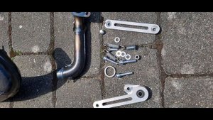 Auspuff für 50 ccm / Peugeot Speedfight 2 /  50 AC/LC Bj. 96-01 /  GIANNELLI ( EXTRA V2 ) einbauen