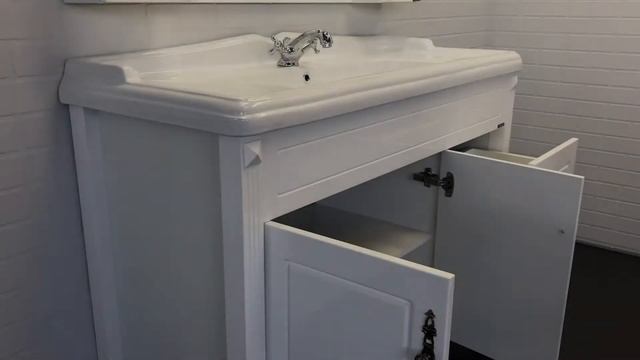 Мебель для ванной комнаты Комфорти Палермо 120 в неоклассическом стиле смотреть онлайн