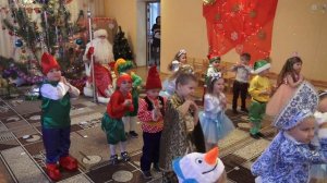 "Снег идет, на пороге новый год" общий новогодний танец.