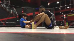 #Шпагат - #Растяжка для #детей . Как салиться на шпагат . @muhammad_jr70 @ayd_mma
