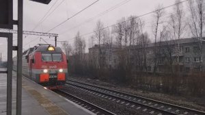 2ЭС4К-059 с грузовым поездом на Ивановской