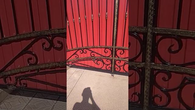 Кованый забор с профнастилом. смотреть онлайн