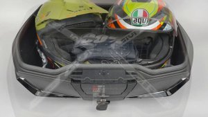 Kufer motocyklowy Givi V58NN Maxia 5 - prezentacja modelu