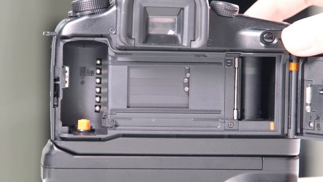 캐논 EOS 30 (5335) BP-300 외관 및 작동 테스트 смотреть онлайн