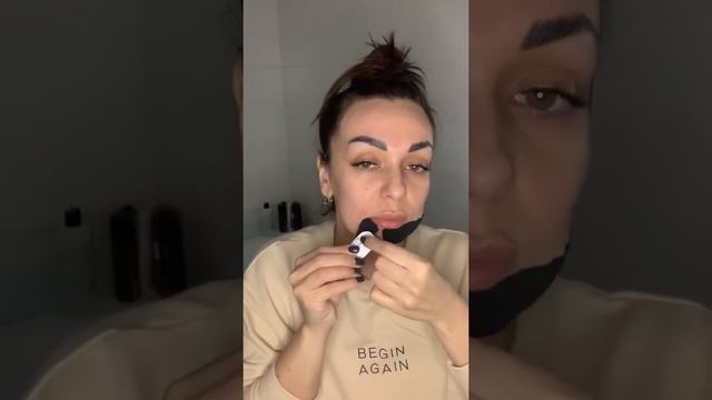 26. Тейпирование. Мышца опускающая нижнюю губу и уголки рта. смотреть онлайн