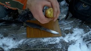 Запеченная картошка с салом. В зимнем лесу.