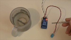 Как превратить датчик влажности почвы в... How To Turn A Soil Moisture Sensor Into...