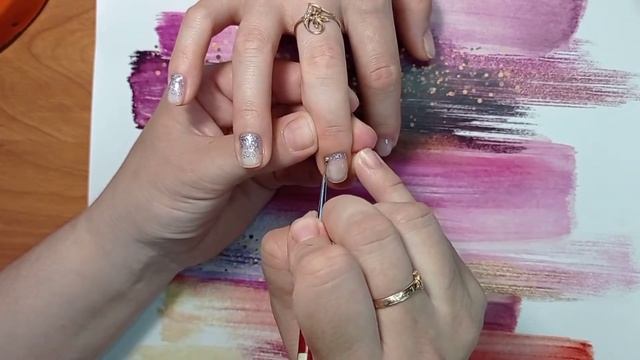 Как сделать нежный градиент при помощи цветной камуфляжной базы! Простая и быстрая идея маникюра!