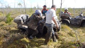 На квадроциклах через Шалимовское болото