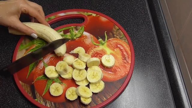 Хоть с бананами, Хоть с яблоками! Воздушный ПИРОГ на Сковороде с 1 яйцом! Простой рецепт! смотреть онлайн