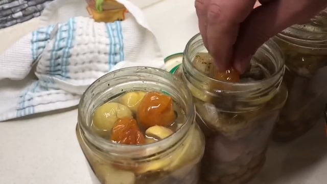A very tasty dish that is prepared directly in a glass jar! Easy Piti Recipe смотреть онлайн