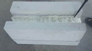 Облицовка столбов на террасе газоблоком.