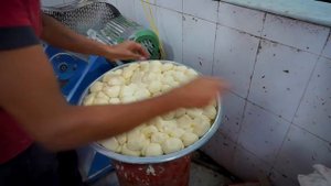 Приготовление паротты , уличная еда