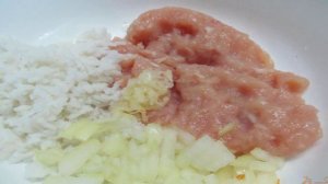 Куриные котлеты с рисом