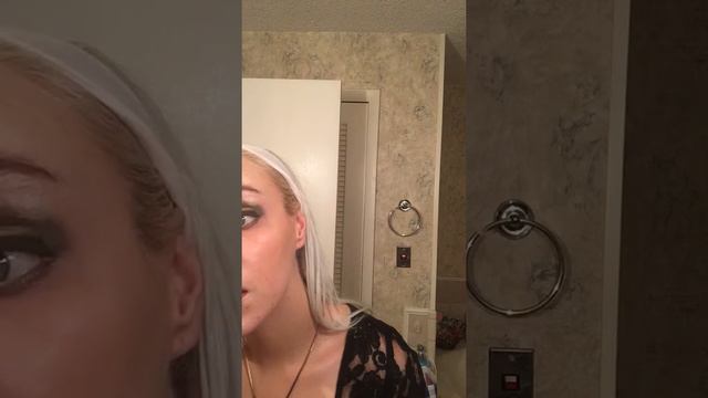 Younique 3D Fiber Mascara смотреть онлайн