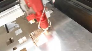 Co2 лазерный станок для резки металла