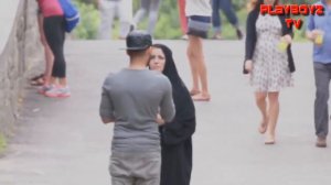 Избиение мусульманки (социальный эксперимент)