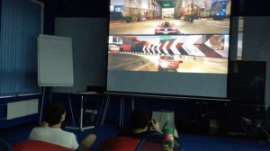 Игра на xbox на проекторе
