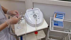 Видеообзор микродермабразия и вакуумно-роликовый на аппарате Daimond DERMABRASION