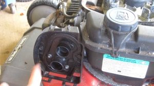 Briggs and Stratton 550EX Carburetor Repair Part 1
