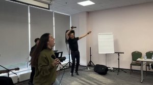 Элиза Дириенко-Белосевич - Мои руки горят, мои ноги горят, Я не могу устоять, Я хочу танцевать!