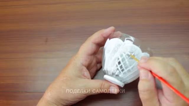 Как превратить из пластмоссоывой бутылки прекрасную кружку для чая . С канала Самоделки Подделки!? смотреть онлайн