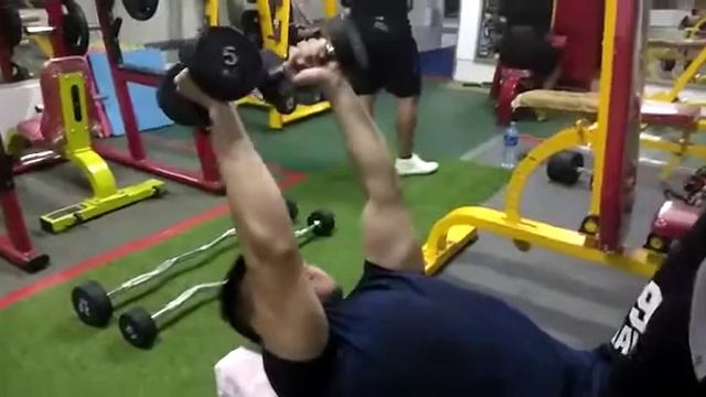 Happy Gym'ing 11/5/2021 at Army Gym #Brunei pt(1) смотреть онлайн