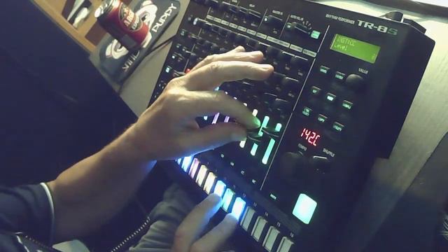 ROLAND TR-8S / SPICEY BEAT UP / 21-06-23 смотреть онлайн