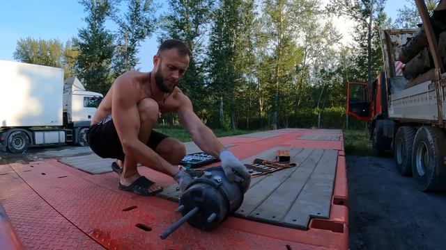 Разбираю энергачи, лучше бы обратился к профессионалам…