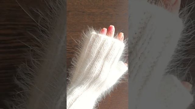 ?Как распушить пух норки?Эффект потрясающий? #вязание #пухнорки #лайфхак смотреть онлайн