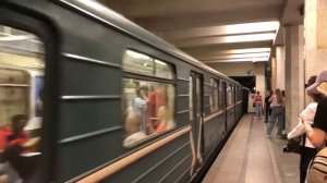 81-717.5М Перекраска Московский транспорт, 81-717/714.5М и 81-714 На станции Коломенская