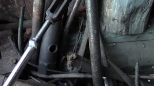 Простейший самодельный доводчик для двери