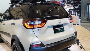 ( 4K ) Honda Fit e:HEV CROSSTAR Custom