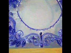 Вышивка люневильским крючком, обзор готовой кокетки.