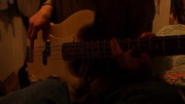 акуй играет на басу и ещё фигня всякая происходит смотреть онлайн