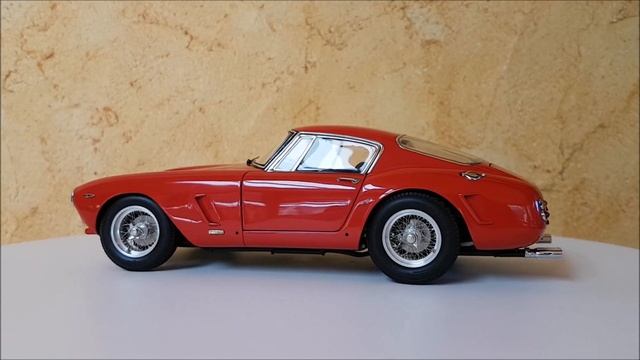 Ferrari 250 GT SWB Berlinetta Passo Corto Competizione 1961 (CMC Exclusive Modelle) 1/18 смотреть онлайн