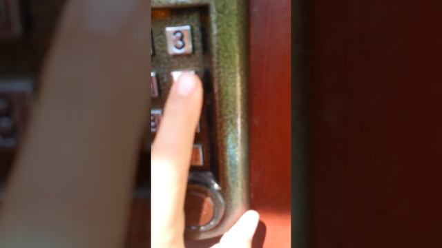 Ужас!!!!!!!! Звоним в квартиру 666 и 89????????!!!! смотреть онлайн