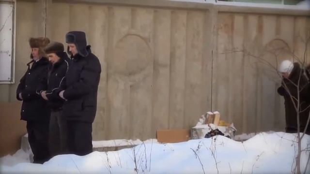 ИХЛЯС (мы строим мечеть) смотреть онлайн