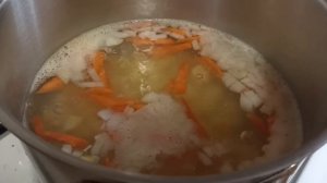 Как приготовить самую вкусную уху. Уха из хребта лосося.Готовится быстро,а вкус  изумительный.