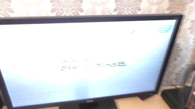 Что будет, если вырвать один SSD из RAID 0 при включенном компьютере смотреть онлайн