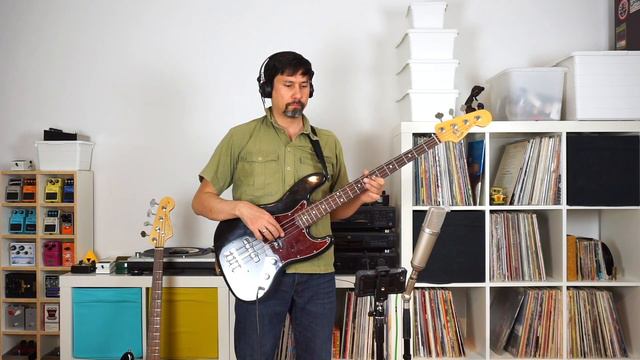 Best Fender American Vintage Jazz Bass? AV 64 vs AVRI 62 смотреть онлайн