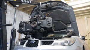 Subaru Impreza EJ204 Engine Removal and Clutch Replacement