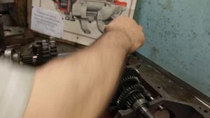Tz-4k-14, ТЗ-4к-14. Запчасти.Ремонт переднего моста
(коробки передач)