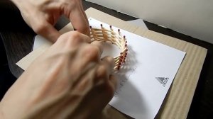 Колесо из спичек без клея видео. Поделки из спичек для начинающих.
