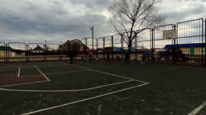 Черданцев и Генич каментируют дворовый футбол!