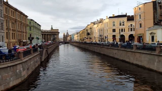 грифоны Банковского моста. смотреть онлайн